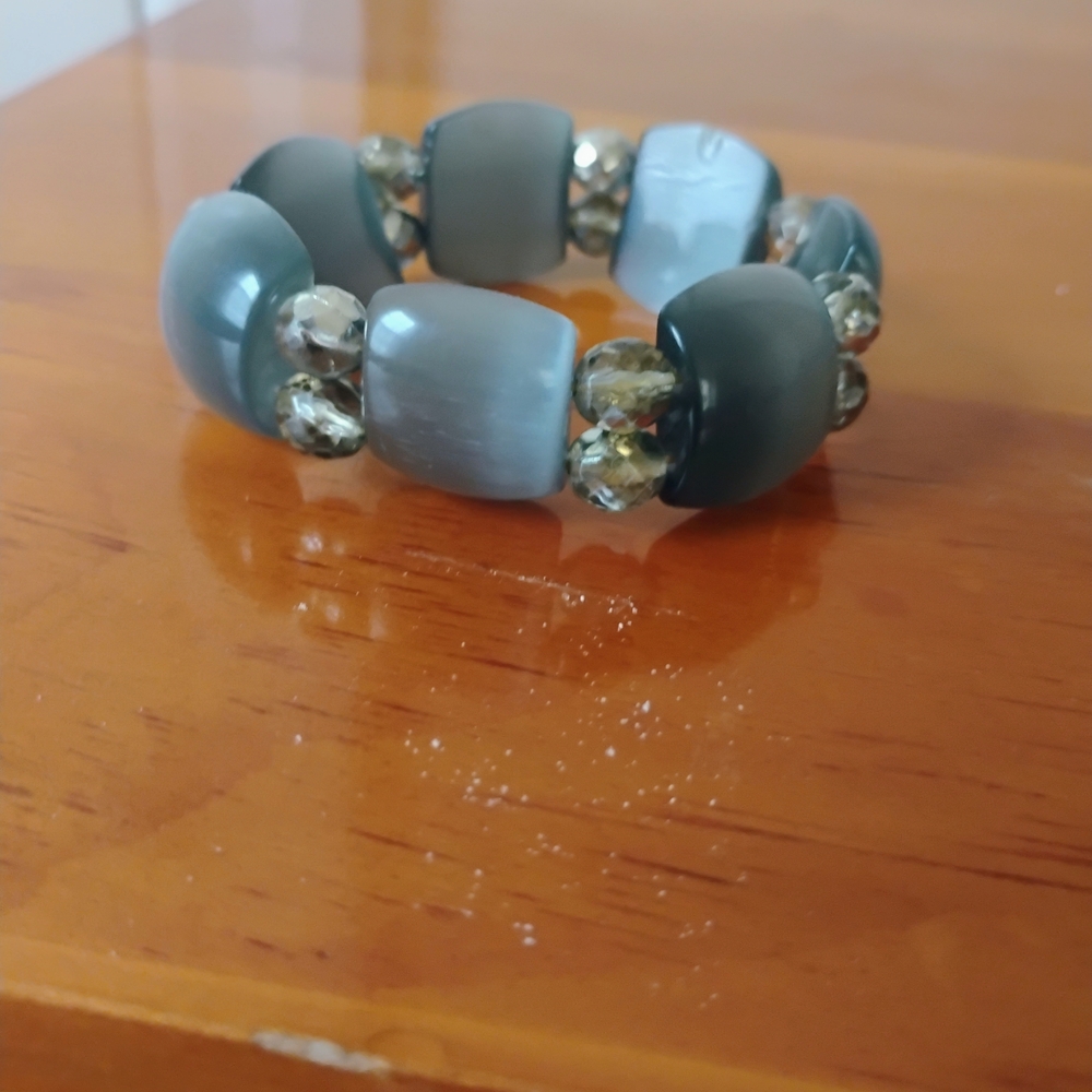 Source Unknown Gray And Silver Beaded Bracelet - image 2